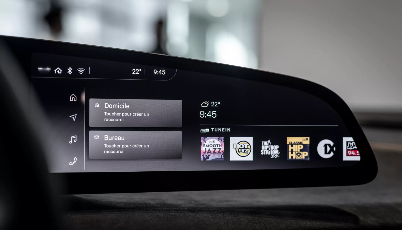 Apple Carplay® وأوامر Alexa الصوتية في Carousel Slide